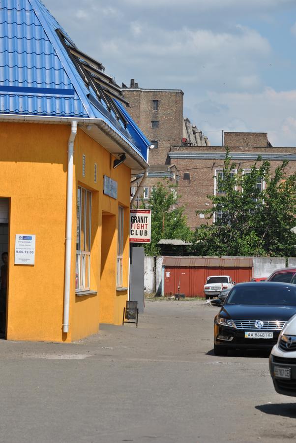 Hostel Darnitsa1 Kiev Ngoại thất bức ảnh