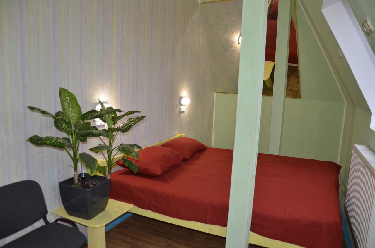 Hostel Darnitsa1 Kiev Ngoại thất bức ảnh